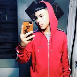 Meet your Posher, Troy